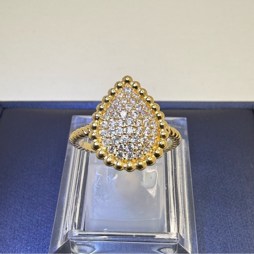 18K Solid Gold Teardrop-shaped Ring With CZ Stones Size 6.5 3.95g (Preowned)